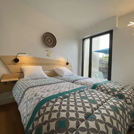 Cosy Avec Terrasse, Piscine Et Proche A La Rochelle - Fr-1-246-627 *