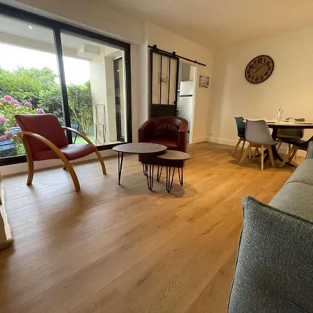 Cosy Avec Terrasse, Piscine Et Proche A La Rochelle - Fr-1-246-627 Apartment La Rochelle (Charente-Maritime)